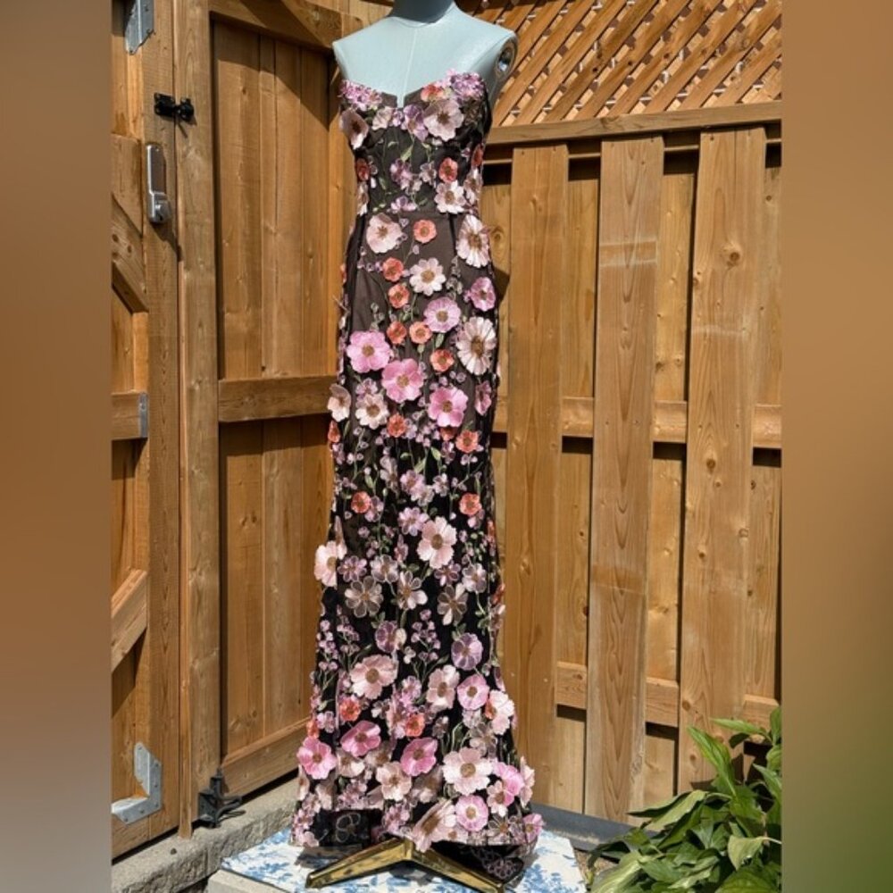 🆕 BRONX & BANCO 🧿 NWOT Jasmine Floral-Appliqued Gown, Black Multi - Sz L US 8 - Picture 3 of 16